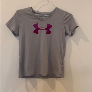 Under armor sports girls sports shirt
